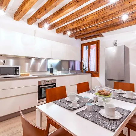 Central Apt-2